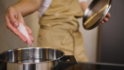 Người Việt đang dùng muối và đường vượt ngưỡng khuyến cáo.