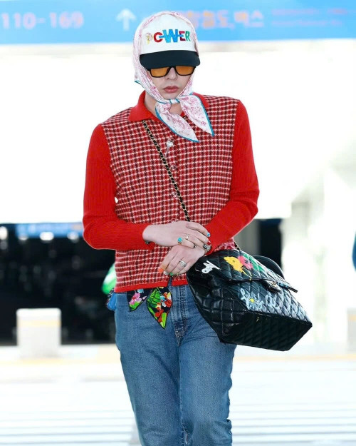Fandom G-Dragon cũng đang lên dresscode tập thể cho đêm concert.