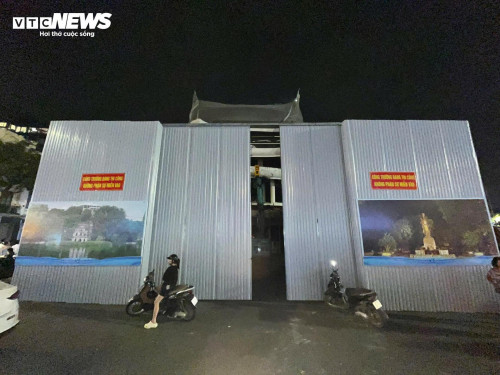 Hà Nội bắt đầu phá dỡ tòa nhà 'Hầm cá mập'- Ảnh 10.