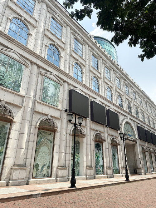 Cửa hàng Starbucks Reserve tại TP.HCM