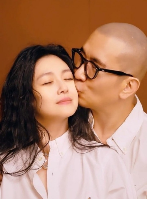 Chồng Từ Hy Viên muốn mua nhà gần nơi chôn cất.