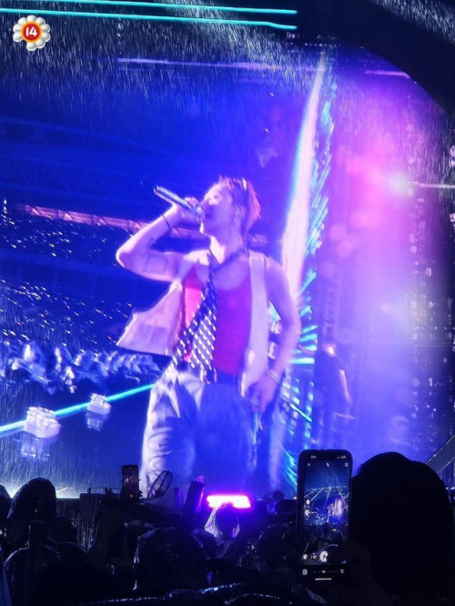 G-Dragon trên sân khấu tại Việt Nam