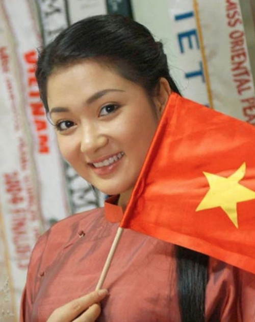 Nguyễn Thị Huyền - Hoa hậu Việt Nam