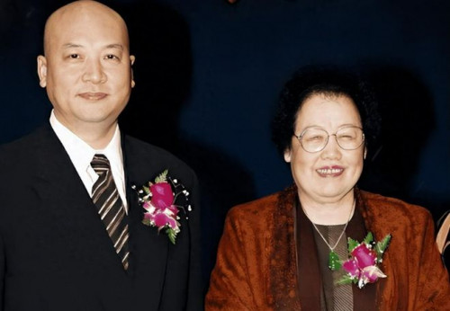 Trì Trọng Thủy và vợ