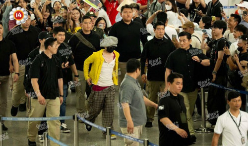 G-Dragon tại sân bay