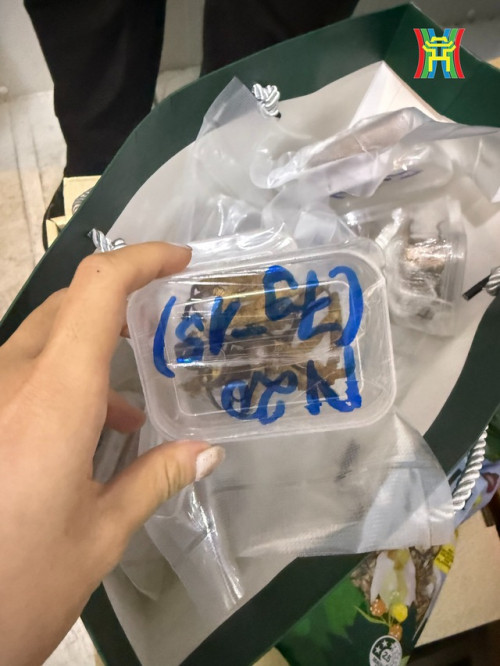 Cún “Bông” Vũ Hồng Phúc tại cơ quan công an