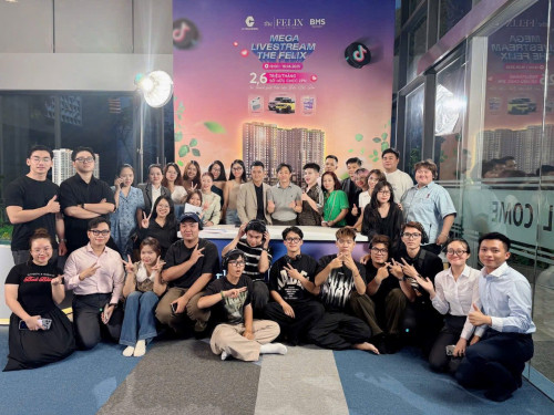 Cường Đô la livestream bán nhà 'chốt' 800 tỷ