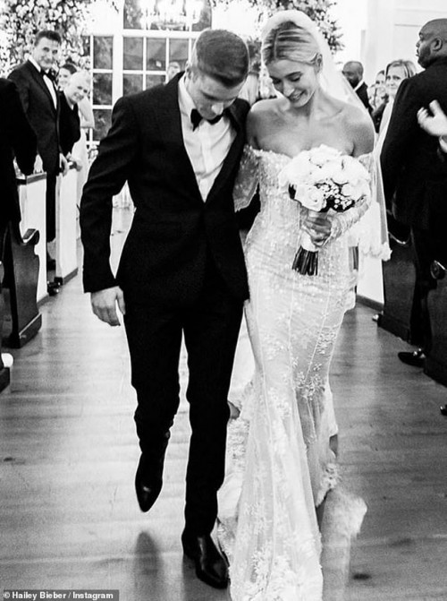 Cuộc hôn nhân từ đổ của Justin Bieber và Hailey đang trên bờ vực tan vỡ.