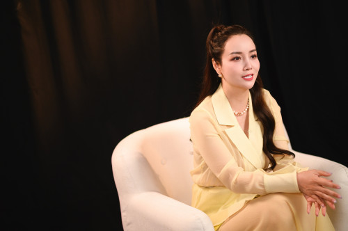 Mai Thu Huyền