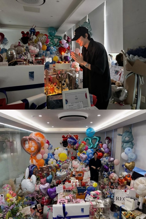 Lee Min Ho giao tiếp với fan.