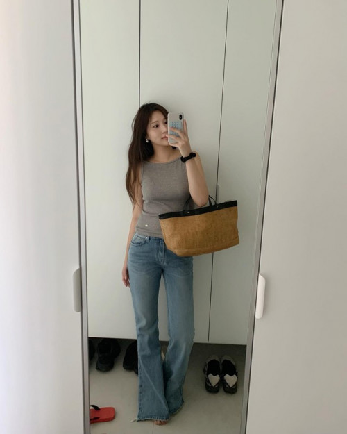 Quần jeans ống rộng - Ảnh 2