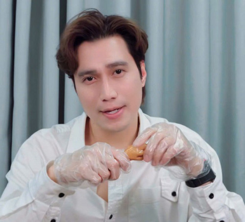 Diễn viên Việt Anh
