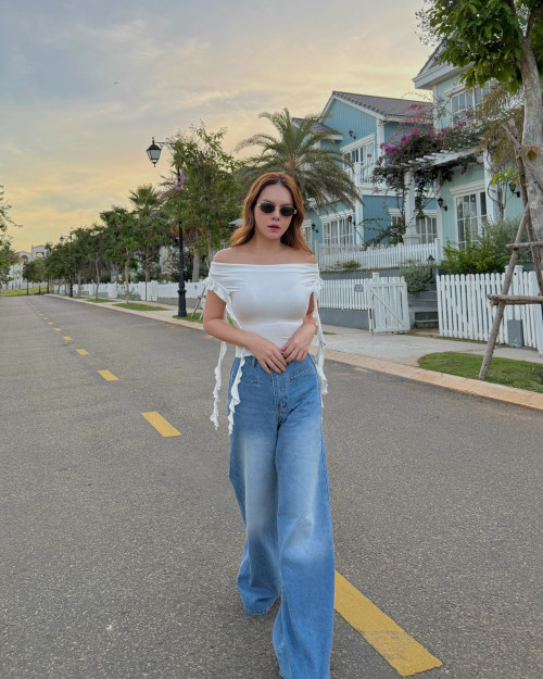 Quần jeans rât đơn giản nhưng sao Việt lại khéo mặc theo 10 cách long lanh, sang chảnh- Ảnh 3.