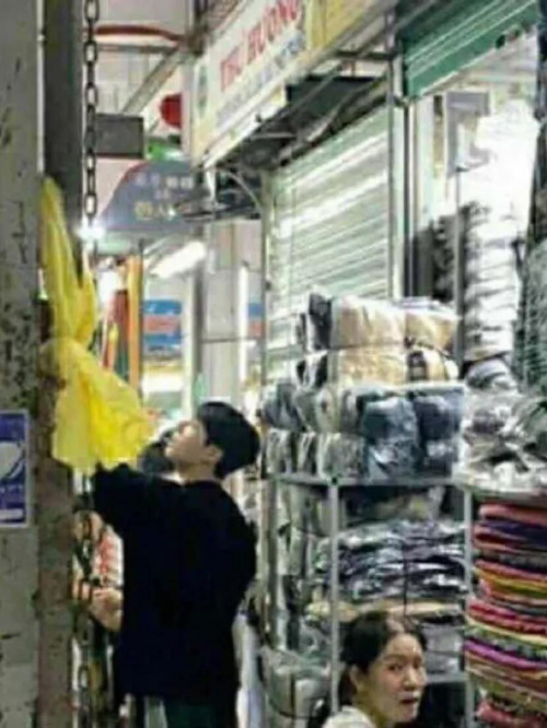 Hình ảnh của Jimin và Jungkook tại Đà Nẵng