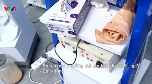 Hà Nội: Đang hút mỡ thì công an ập vào, nữ bệnh nhân bàng hoàng khi biết “bác sĩ” từng là… công nhân đổ gạch- Ảnh 3.