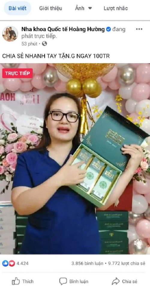 Hoàng Hương gây tranh cãi trong quảng cáo