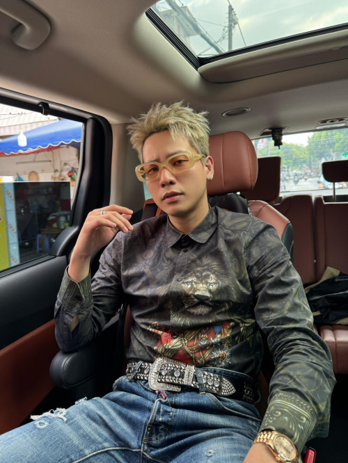 Quân A.P với nickname 'boy phê'