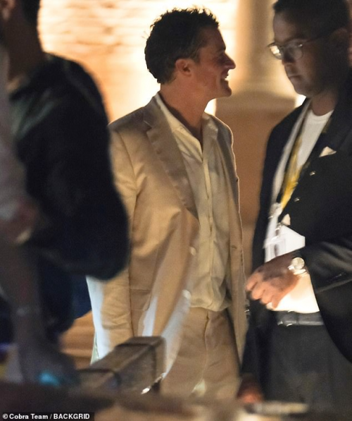 Orlando Bloom tại bữa tiệc của Jeff Bezos.