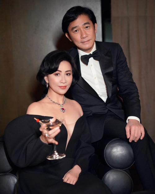 Cuộc hôn nhân lạ lùng của ông hoàng – bà chúa showbiz: Chia phòng ngủ riêng, cả năm chỉ gặp 1-2 lần - Ảnh 1.
