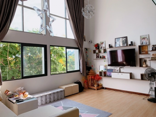 Sỹ Luân trong không gian sống.
