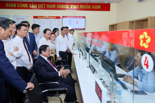 Thủ tướng Phạm Minh Chính kiểm tra hoạt động