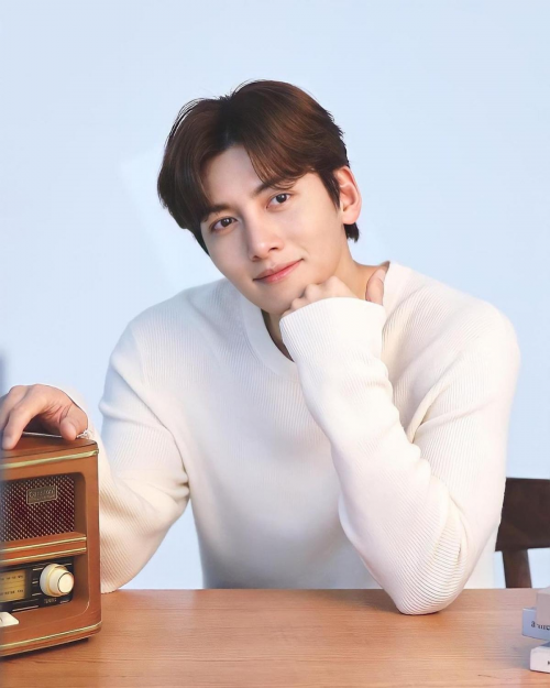 Ji Chang Wook gửi tâm thư trên Facebook