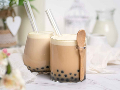 Thai phụ sinh non do uống trà sữa