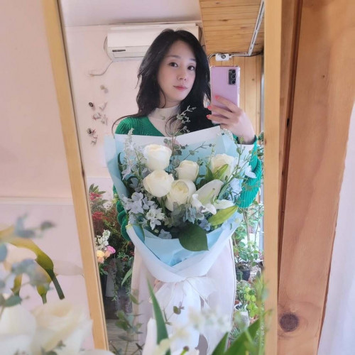 Lee Seo Yi trong một khoảnh khắc tươi vui.