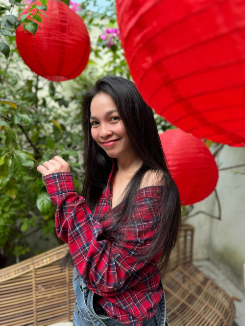 Mẹ đơn thân Hiện Thực