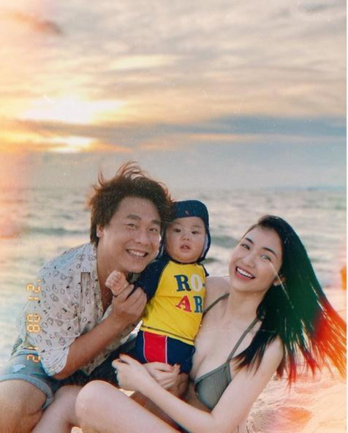 Hòa Minzy cùng bạn trai cũ - thiếu gia miền Tây - Minh Hải và con trai.