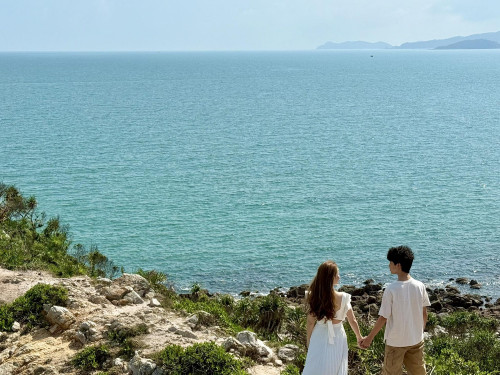 Khải Minh tham gia các hoạt động thể thao