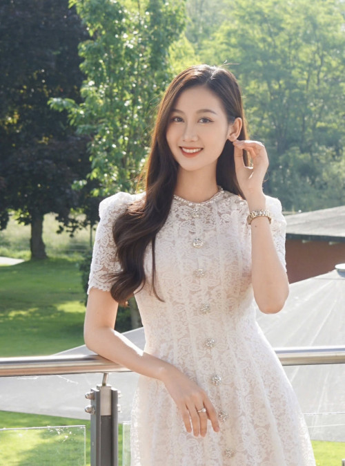 Thông tin về đại diện Việt Nam