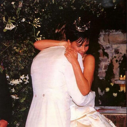 Kỷ niệm 26 năm ngày cưới của David và Victoria Beckham