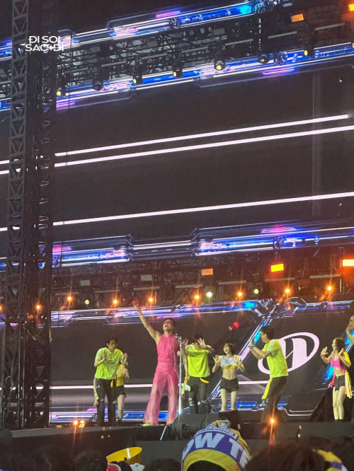 J.Y.Park tại WATERBOMB