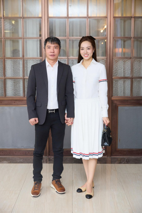 Người đẹp Ngọc Hà chia sẻ về thông tin "có một đới chồng rồi mới đi cưới Công Lý"- Ảnh 1.