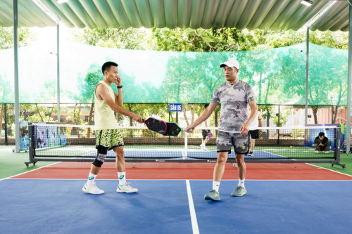 Host social là nghề gì mà chỉ cần "gom" đủ người ra sân Pickleball cũng kiếm được triệu mỗi tháng?