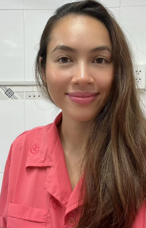 Á hậu Hoàng My