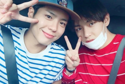 V và Park Bo Gum tại Paris Fashion Week
