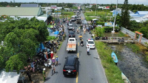 Hiện trường vụ tai nạn kinh hoàng