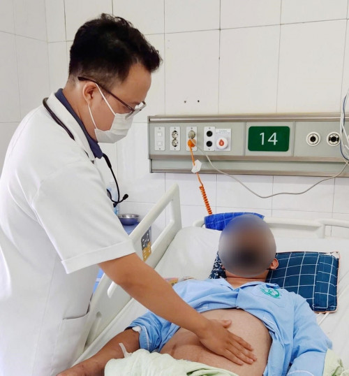 Nam thanh niên 27 tuổi ở Hà Nội nhập viện trong tình trạng cơ độc máu nghiêm trọng