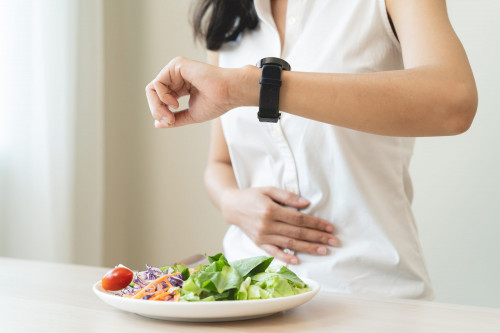 Bí quyết giảm 20kg khi mãn kinh: Ngừng làm 4 việc, đầu tiên là ngừng nhận ăn!
