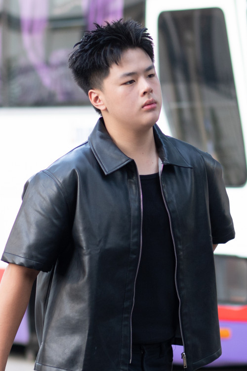 Thí sinh tập trung cho kỳ thi.