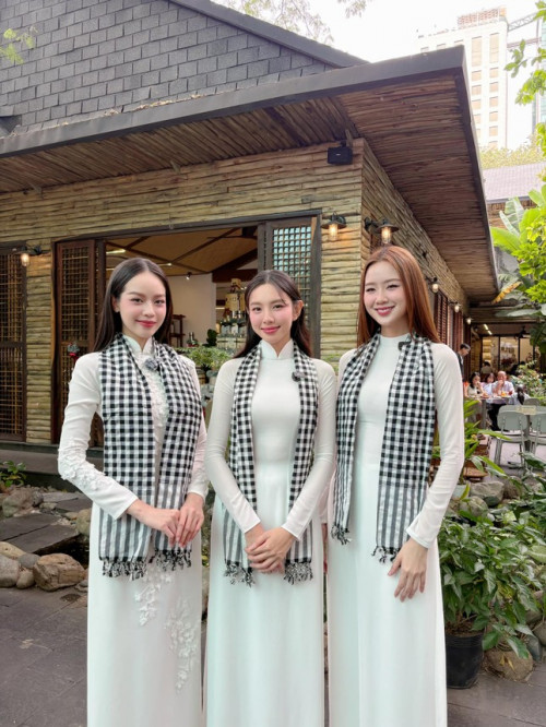 Hoa hậu Thanh Thuỷ đã chính thức