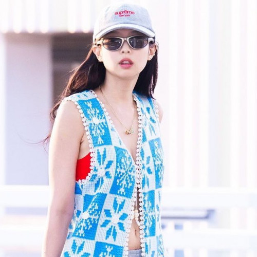 Jennie (BLACKPINK) tại sân bay - Ảnh 1.