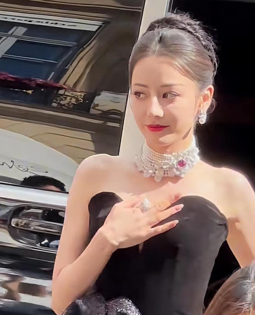 Địch Lệ Nhiệt Ba tại sự kiện