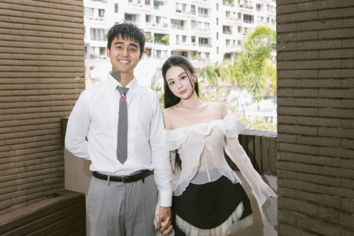 Cặp đôi trong buổi phỏng vấn