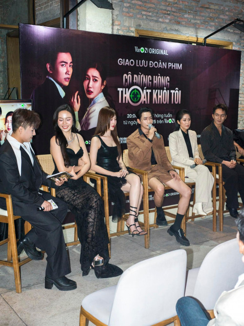 Cặp sao Vbiz