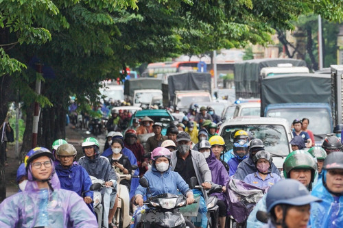 Xe máy xăng sắp rút khỏi Vành đai 1