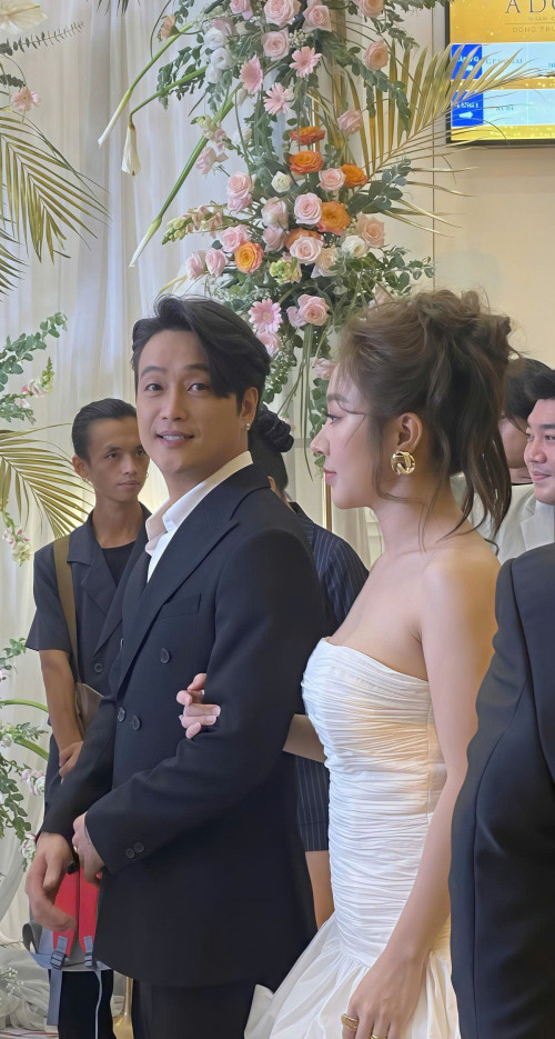 Hưng Thuận hứa yêu vị trí trong đời