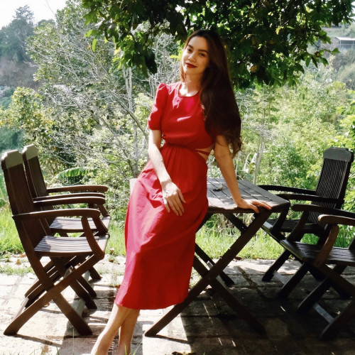 Outfit màu sắc nổi bật